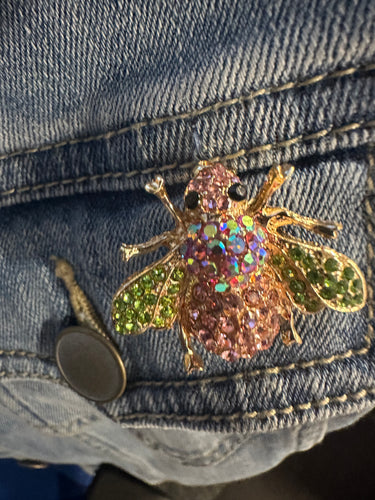 Bee Poise Brooch